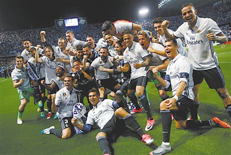 半场战报：克雷莫内塞0-0莱切（半场战况：克雷莫内塞与莱切0-0战平）