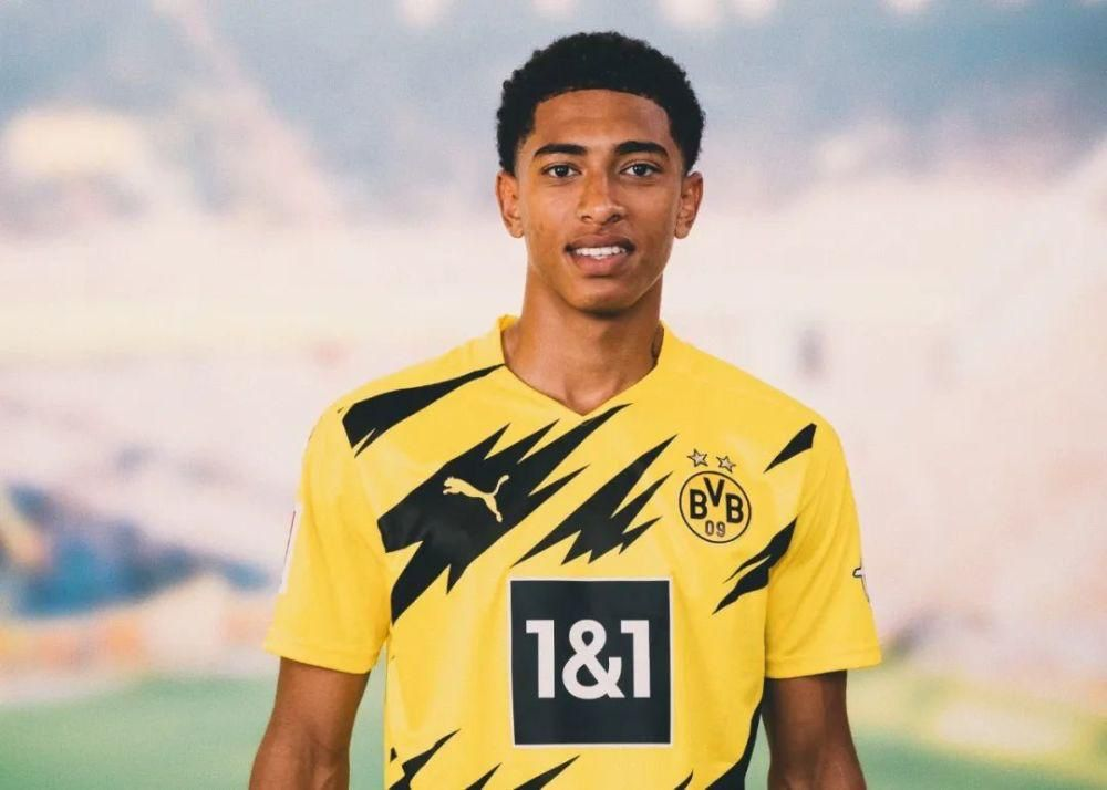 卡拉格怒喷萨拉赫8分钟，麦迪逊震惊脸：我现场看他开炮（卡拉格8分钟猛批萨拉赫，麦迪逊当场惊呆：我在现场见证他火力全开）