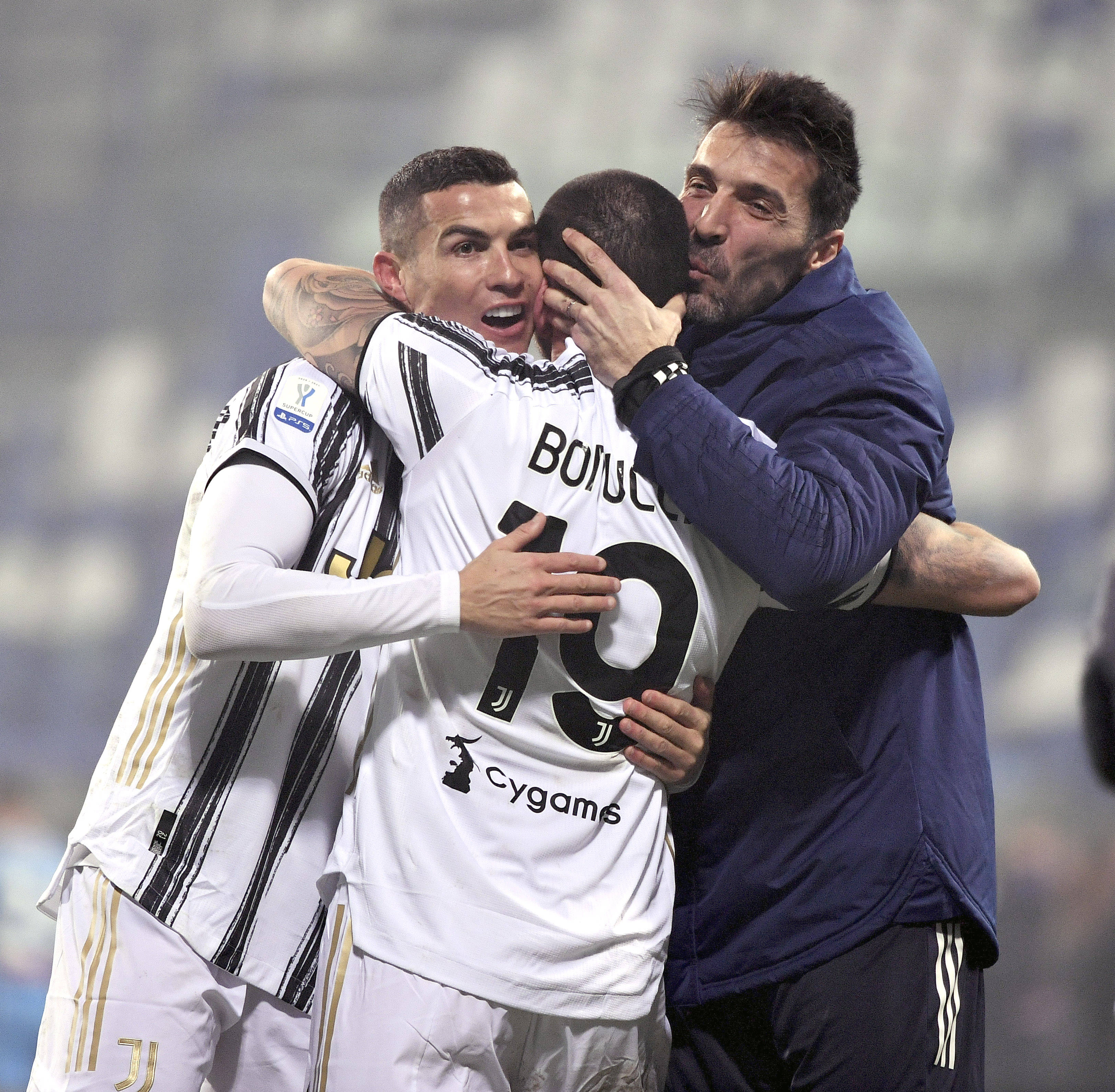 JDG官方：Tabe正式担任JDG战队主教练（JDG宣布Tabe正式出任主教练）