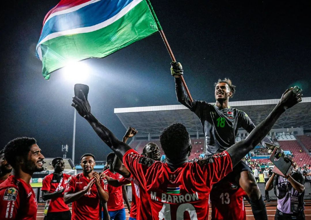 此次未入选荷兰队身价前10：弗林蓬领衔，哈托、齐尔克泽上榜（荷兰队本期落选球员身价TOP10：弗林蓬居首，哈托、齐尔克泽入围）