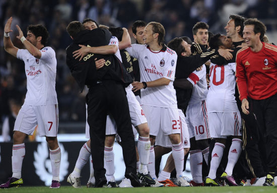 TyC：阿根廷对安哥拉将提前1小时；赛后斯卡洛尼将让球员放假（TyC：阿根廷对安哥拉开球时间提前1小时，赛后斯卡洛尼将给球员放假）